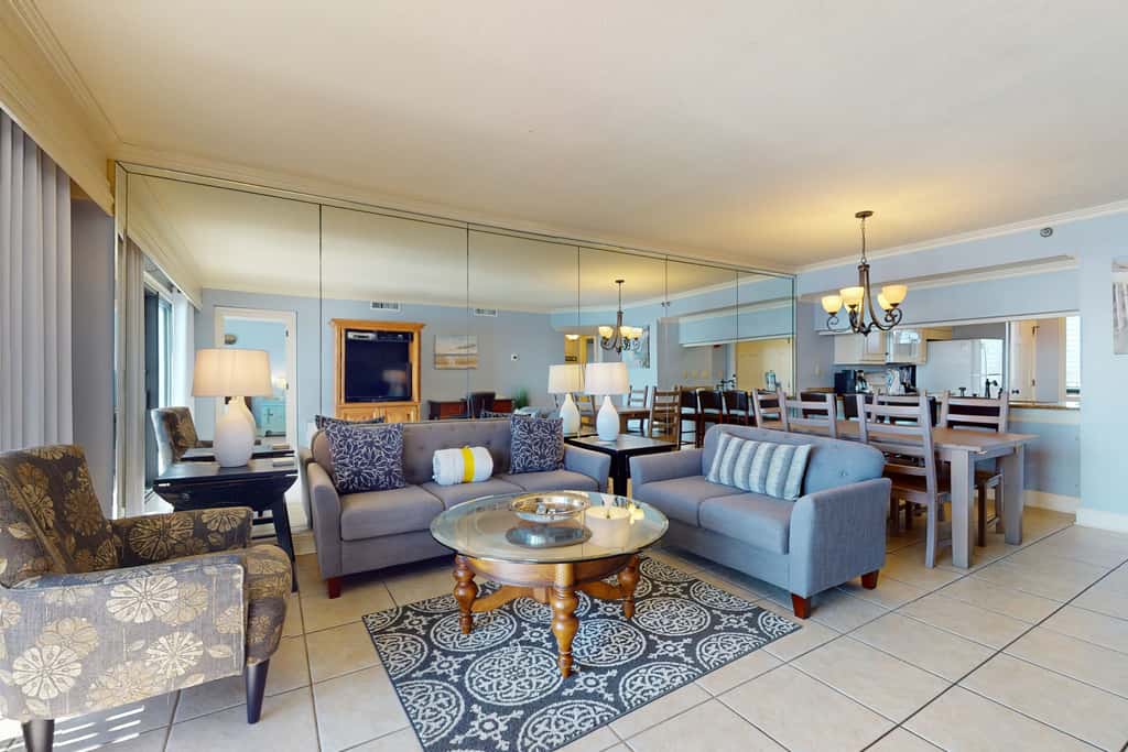 6th Floor Lovely Condo Great Amenities, Gulf View, Large Balcony