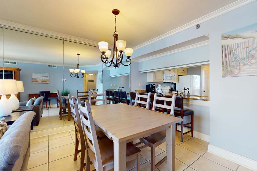 6th Floor Lovely Condo Great Amenities, Gulf View, Large Balcony