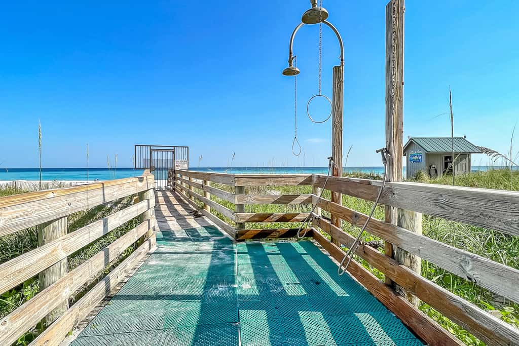 6th Floor Lovely Condo Great Amenities, Gulf View, Large Balcony