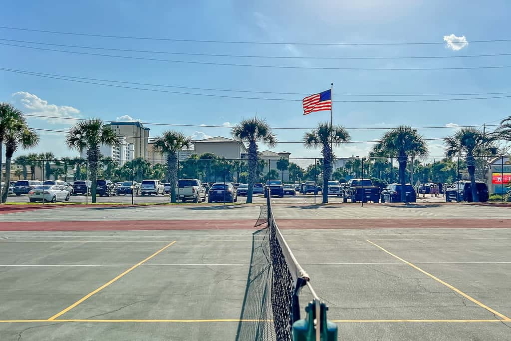 6th Floor Lovely Condo Great Amenities, Gulf View, Large Balcony