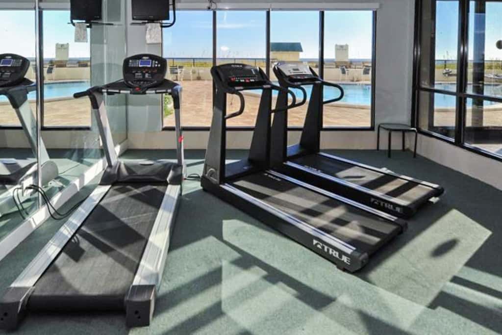 8th Floor Gulf Front Condo Fun Amenities, Nearby Shopping & Dining