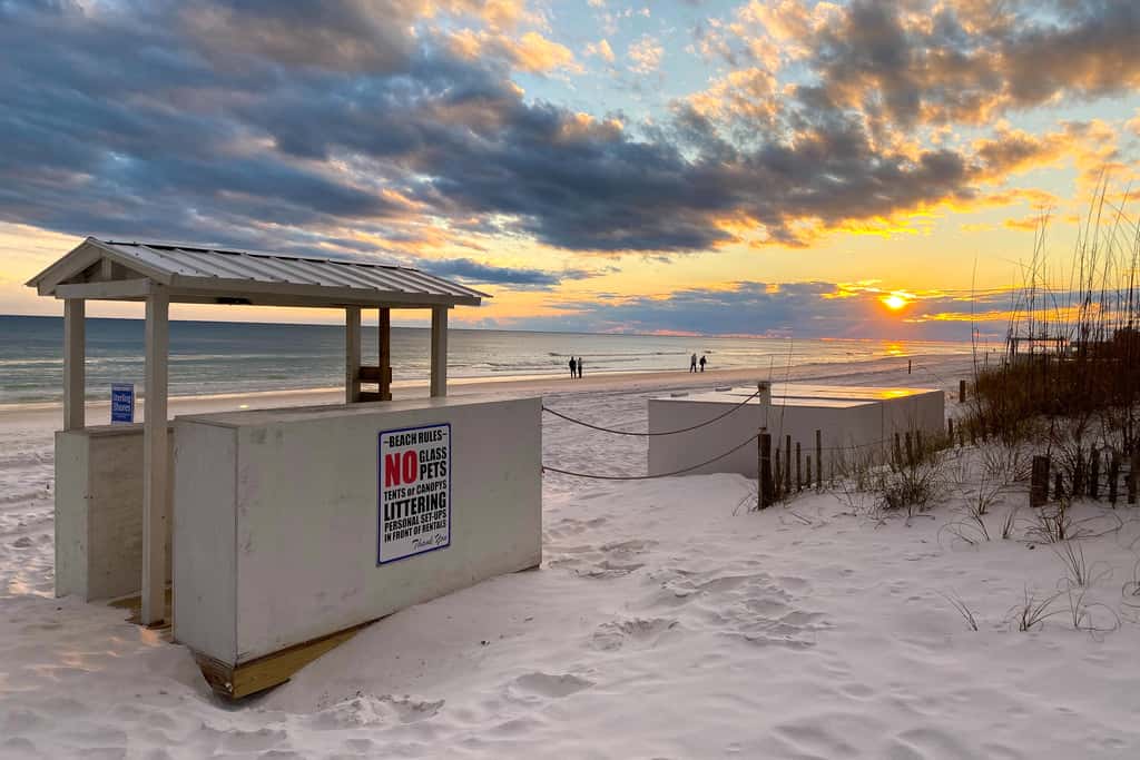 8th Floor Gulf Front Condo Fun Amenities, Nearby Shopping & Dining