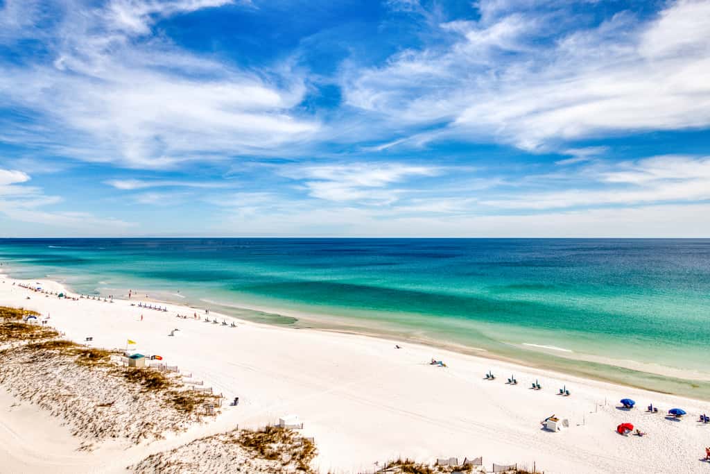 Gulf-front, 10th-floor corner condo with pools & hot tub - majestic views
