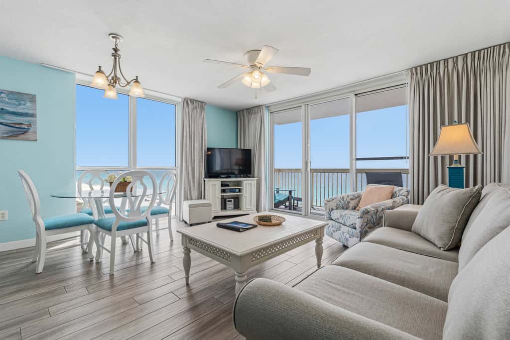 Gulf-front, 10th-floor corner condo with pools & hot tub - majestic views