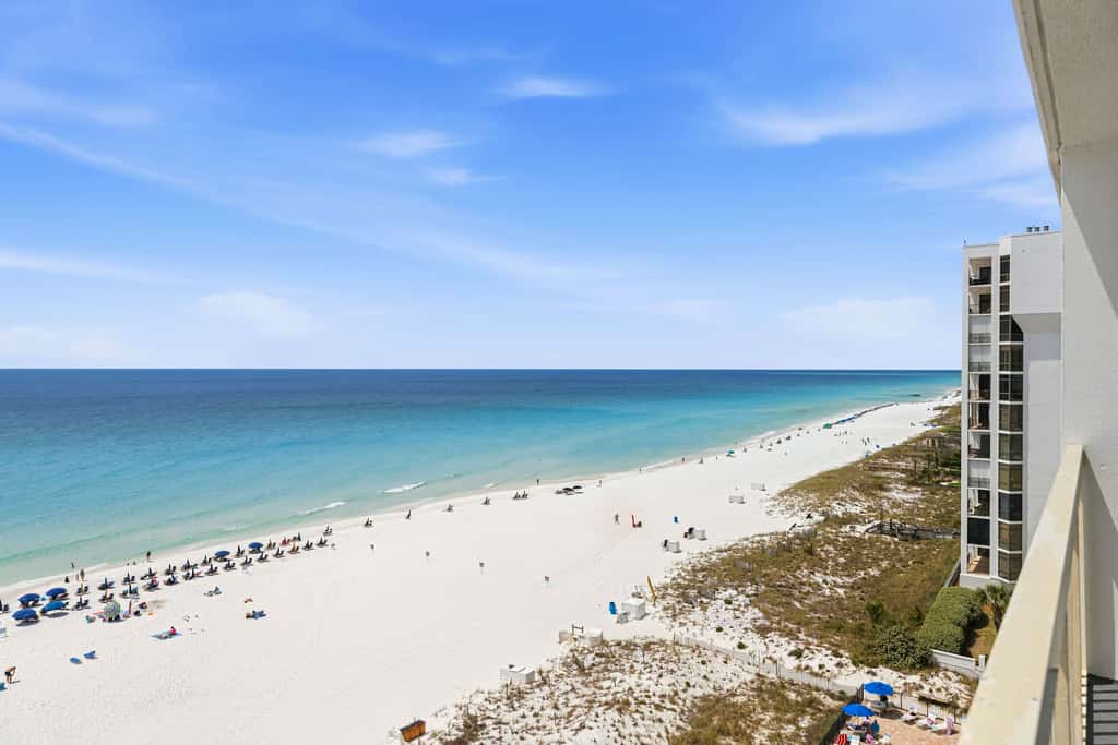 Gulf-front, 10th-floor corner condo with pools & hot tub - majestic views