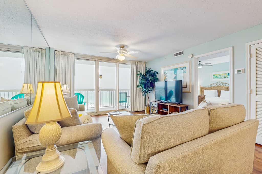 Gulf-view condo at beachfront resort with pools, hot tub & 2 gyms