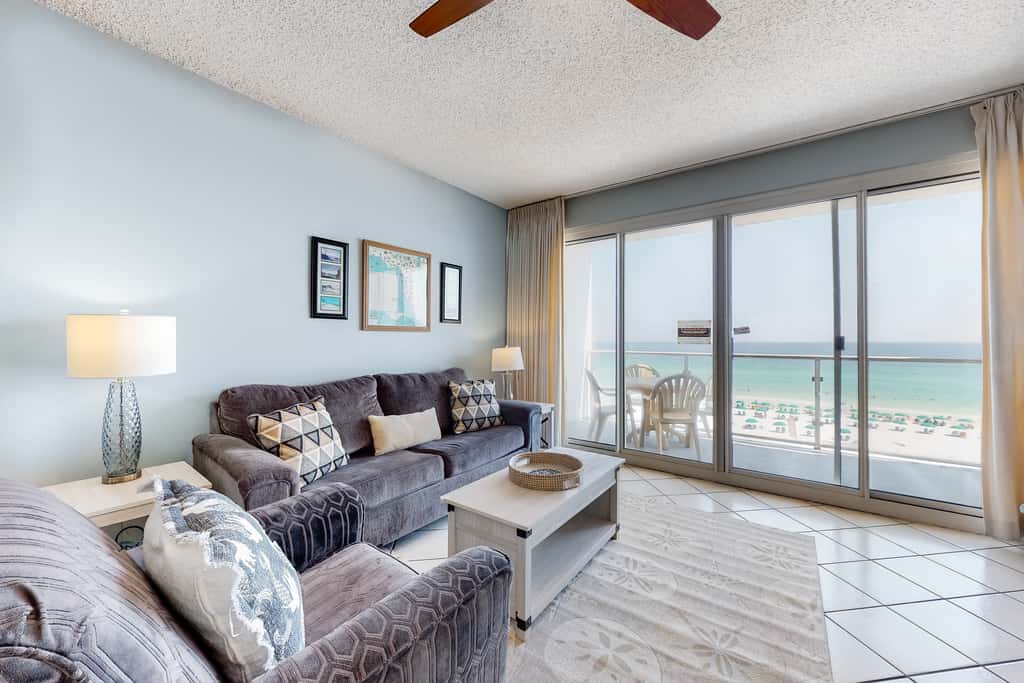 Cozy condo with Gulf-front balcony & great views - near shops & dining