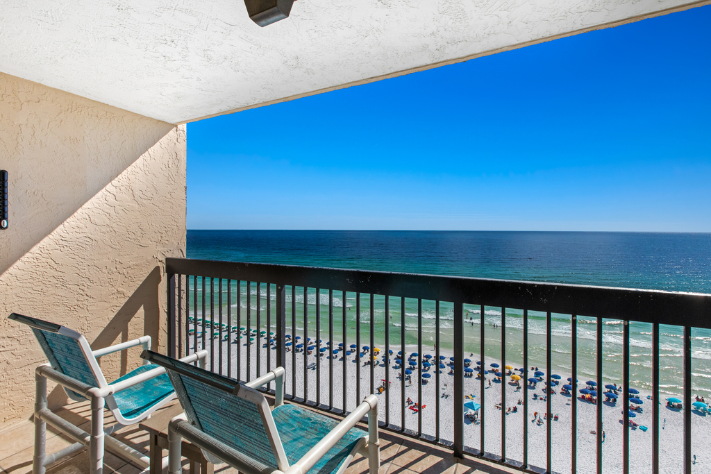 14th Floor Welcoming Condo, On-site restaurant, Multiple pools w splash pad