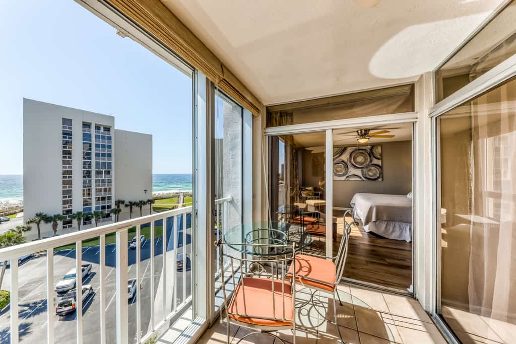 Shoreline Towers 3075
