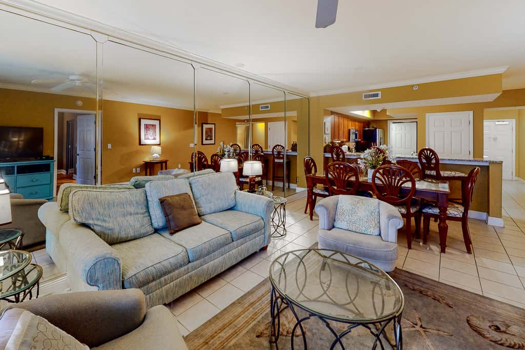 Beachfront resort condo with gulf views, pools,splash pad, hot tub, & gym