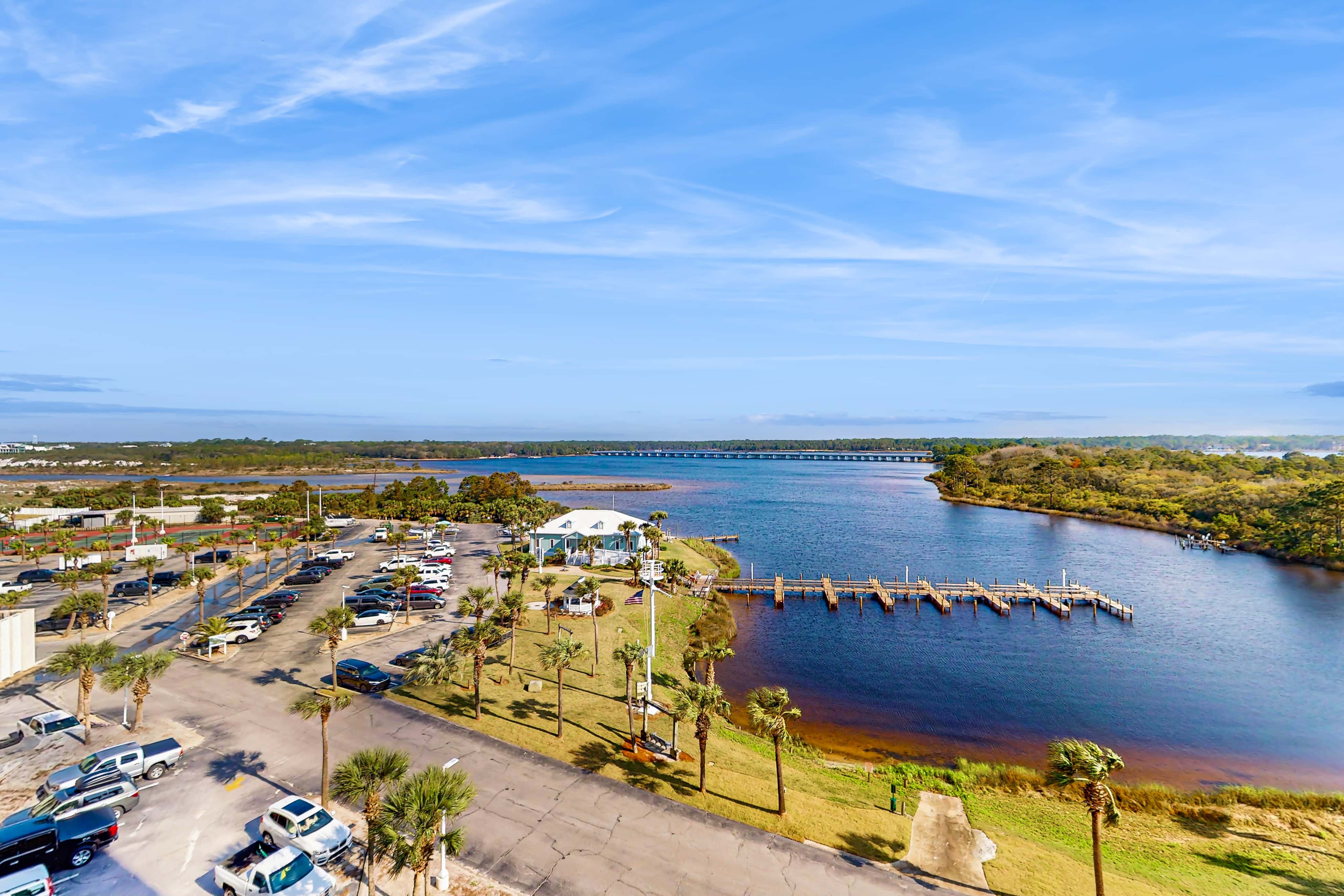 Gorgeous beachfront condo, shared pool and beach access