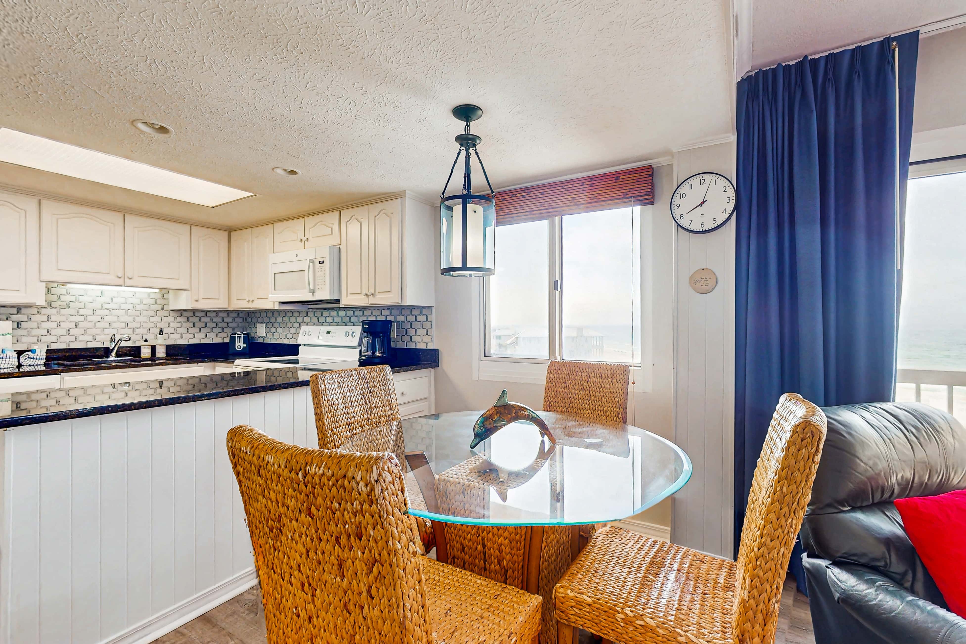Gorgeous beachfront condo, shared pool and beach access