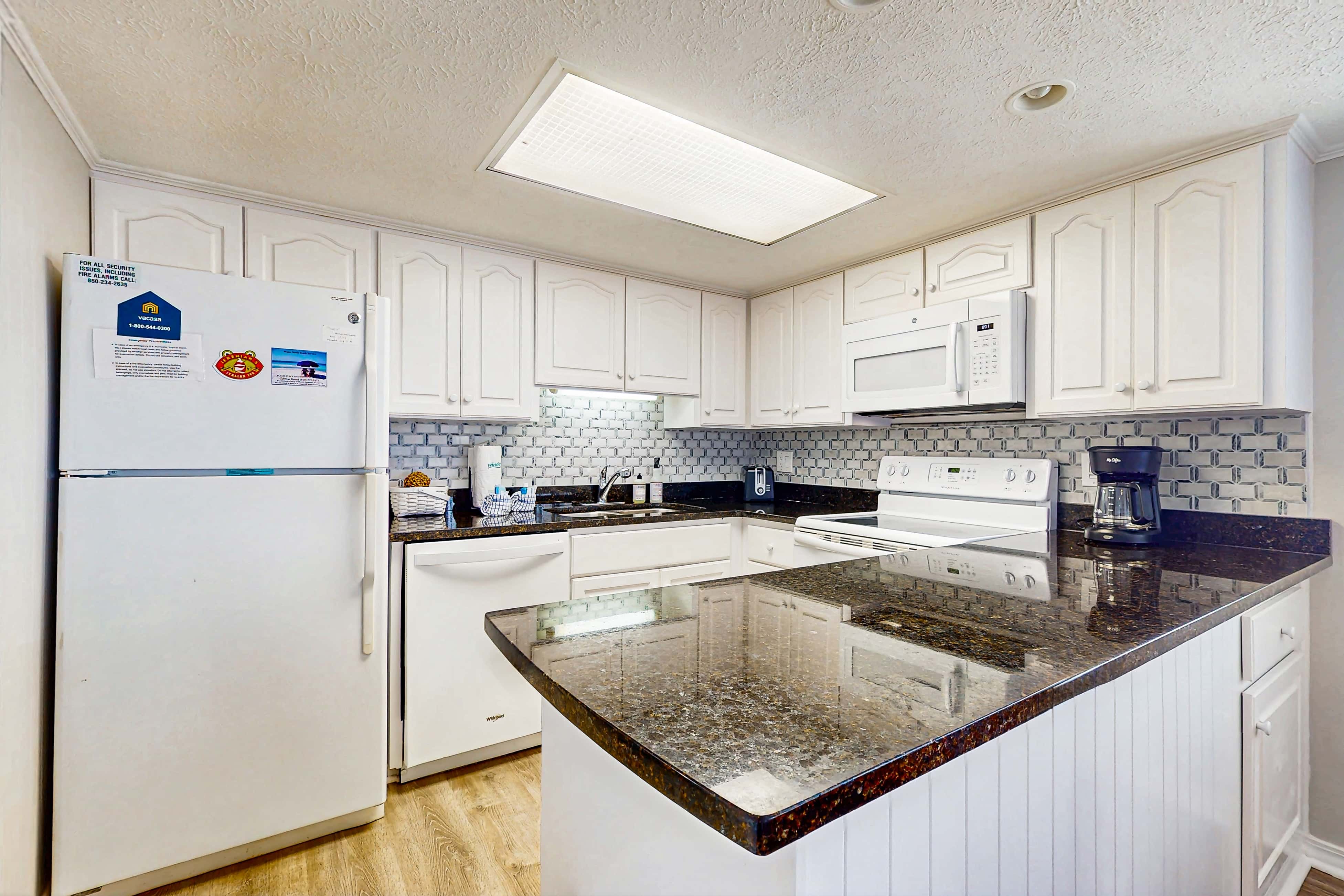 Gorgeous beachfront condo, shared pool and beach access