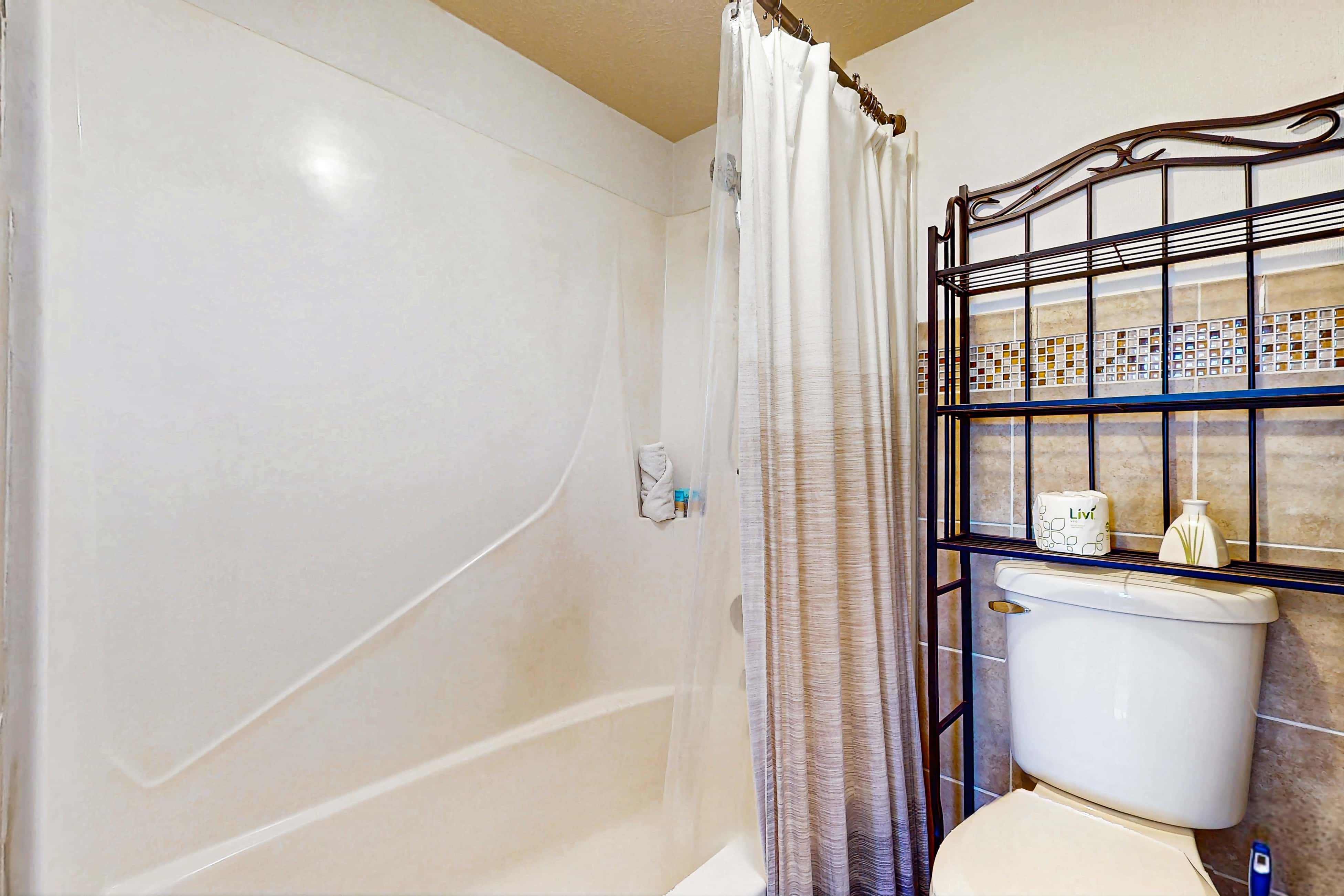 Gorgeous beachfront condo, shared pool and beach access