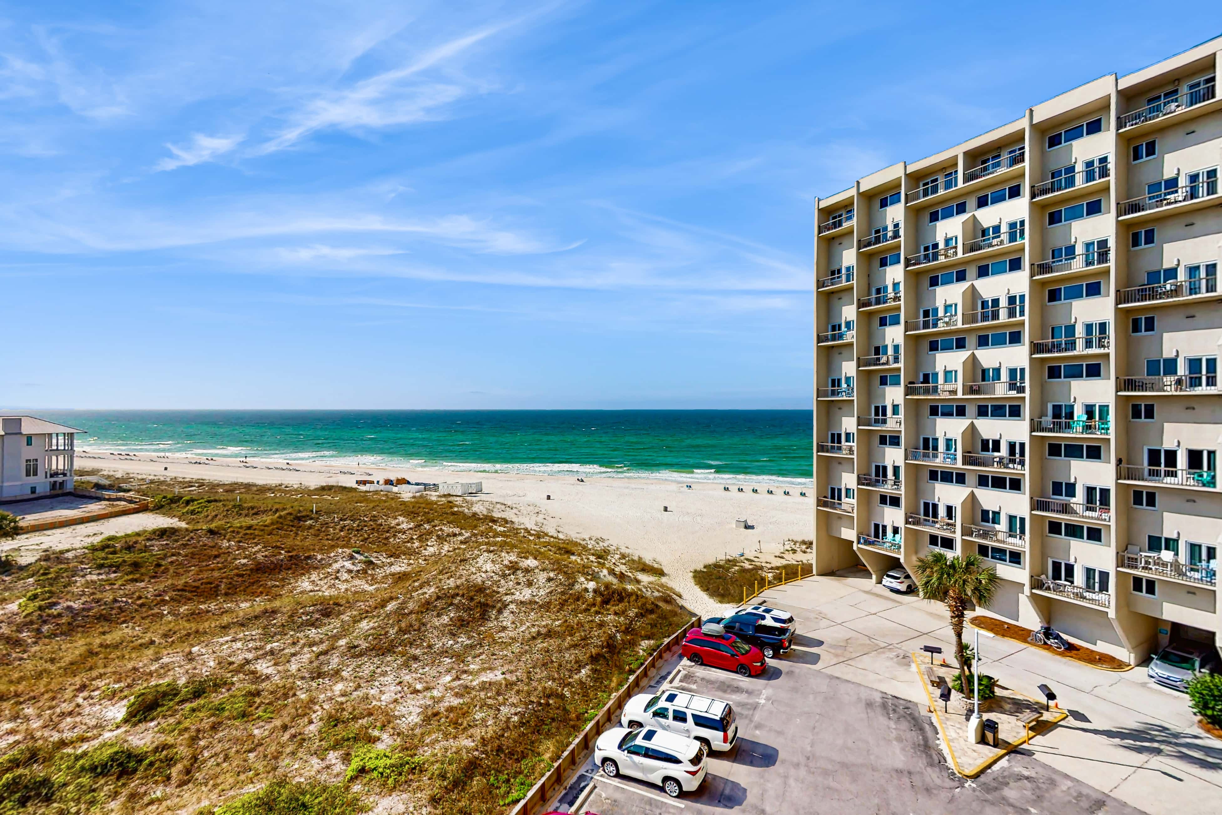 Gorgeous beachfront condo, shared pool and beach access