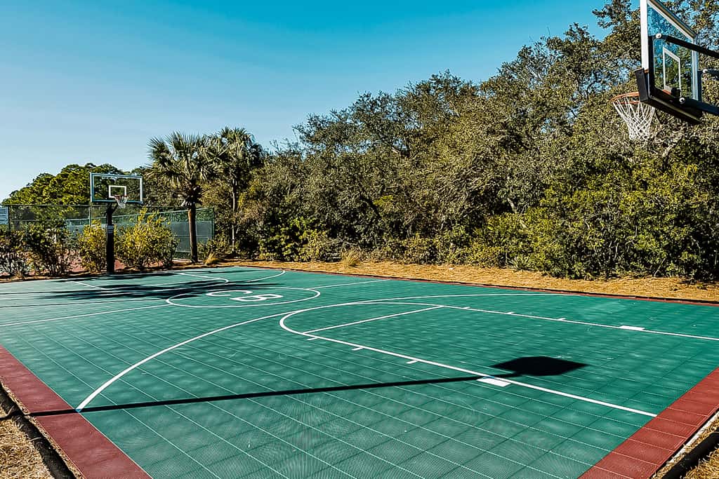 Spotless beachfront dream with views, a shared pool, & sports courts