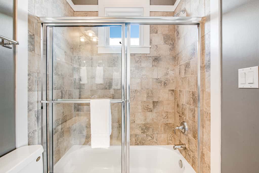 Beautiful, dog-friendly home with shared pools & complimentary beach chairs