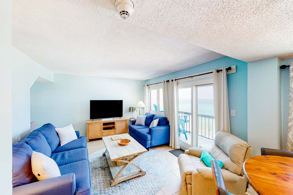 Resort condo in Panama City Beach with direct beach access