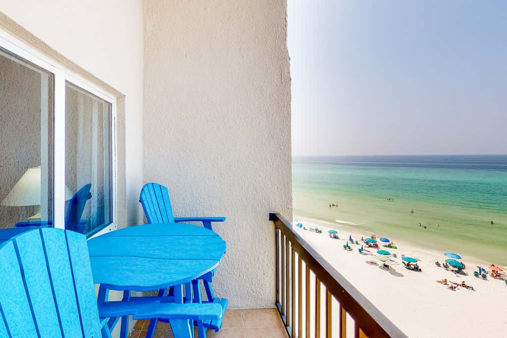 Resort condo in Panama City Beach with direct beach access