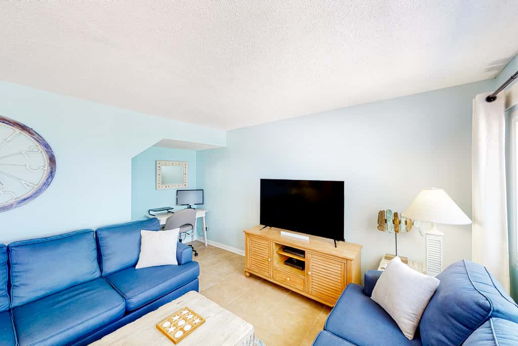 Resort condo in Panama City Beach with direct beach access