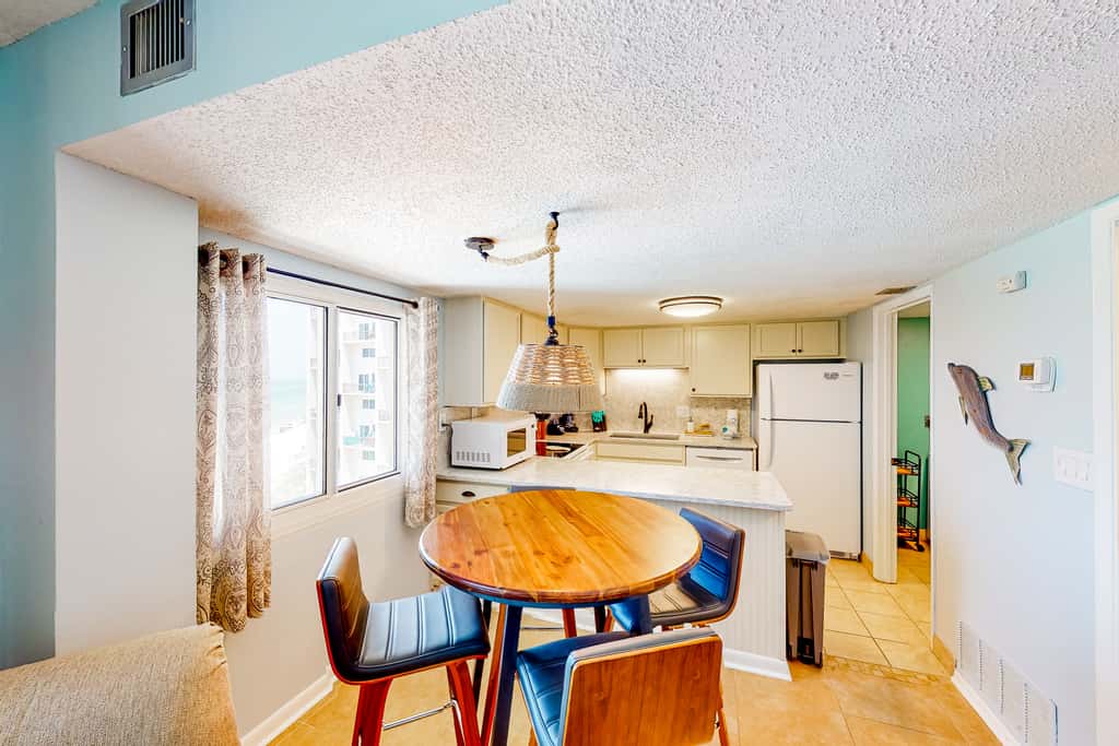 Resort condo in Panama City Beach with direct beach access
