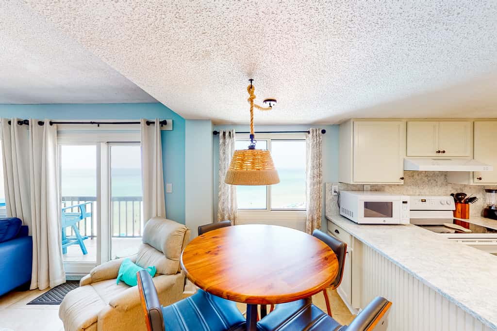 Resort condo in Panama City Beach with direct beach access