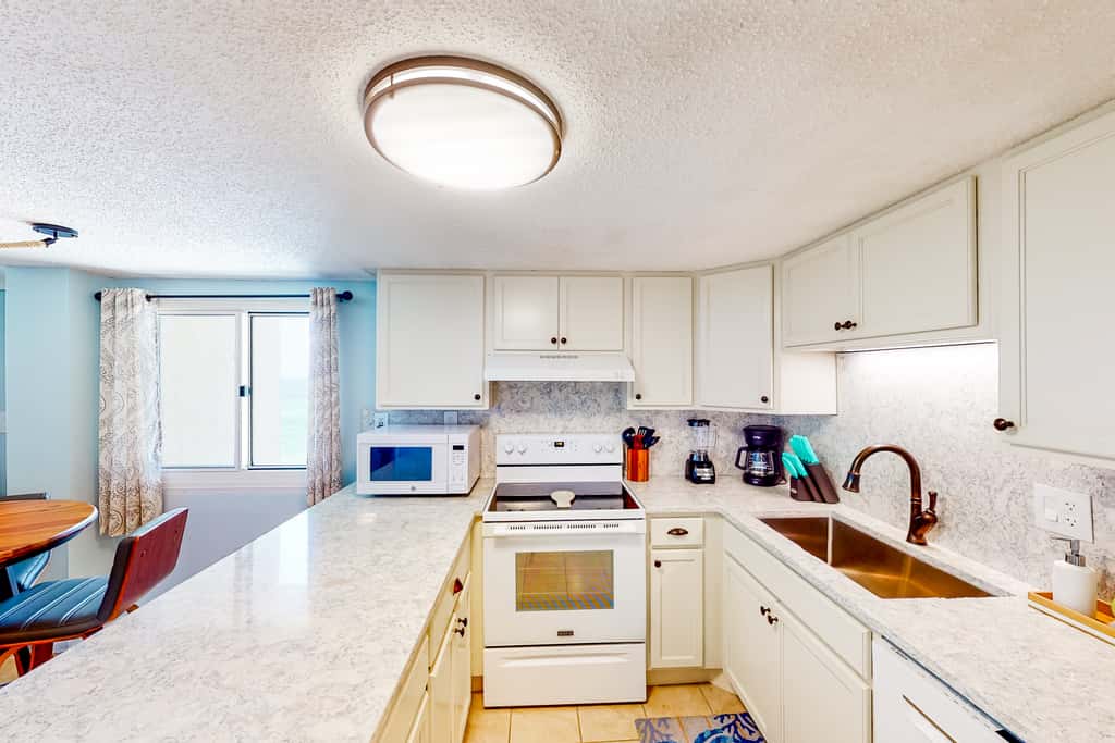 Resort condo in Panama City Beach with direct beach access