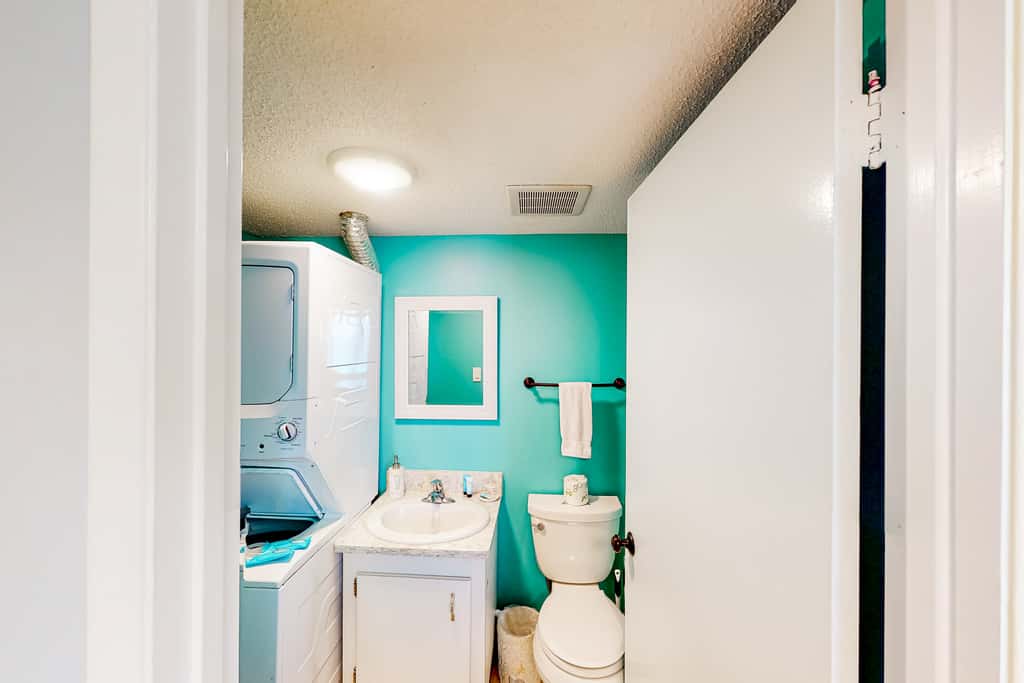 Resort condo in Panama City Beach with direct beach access