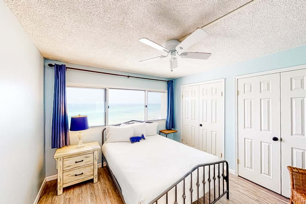 Resort condo in Panama City Beach with direct beach access