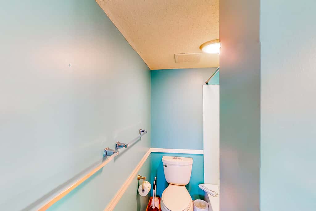 Resort condo in Panama City Beach with direct beach access