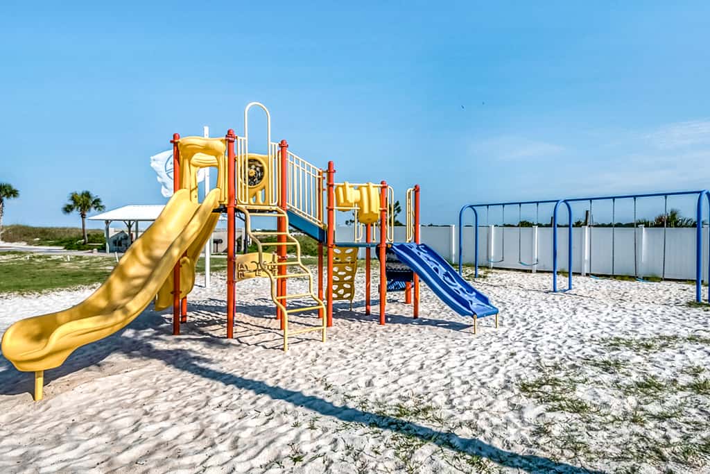 Resort condo in Panama City Beach with direct beach access
