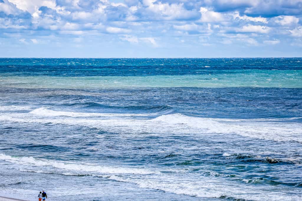 Resort condo in Panama City Beach with direct beach access