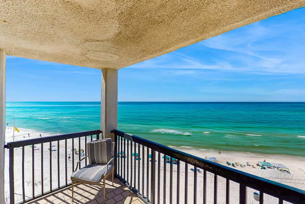 Gorgeous beachfront condo with plenty of space, shared pool & beach access
