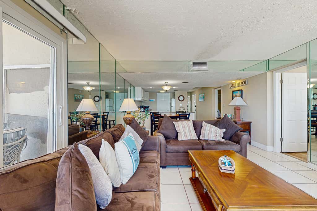 Gorgeous beachfront condo with plenty of space, shared pool & beach access