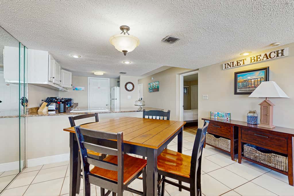 Gorgeous beachfront condo with plenty of space, shared pool & beach access