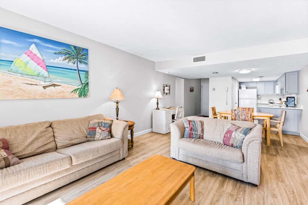 Beautiful Pinnacle Port condo with pools & basketball court right next to beach