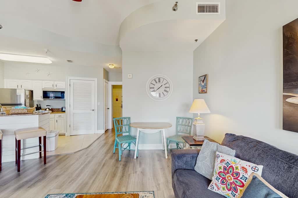 Lakefront dog-friendly condo with water views, pool, hot tub & beach access