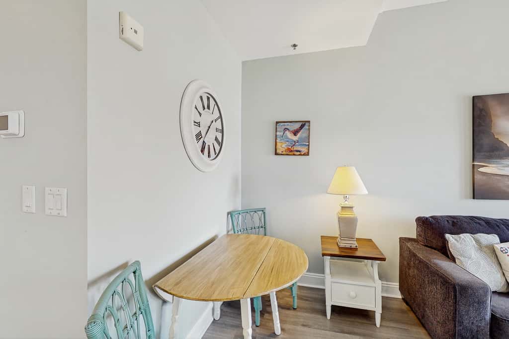 Lakefront dog-friendly condo with water views, pool, hot tub & beach access
