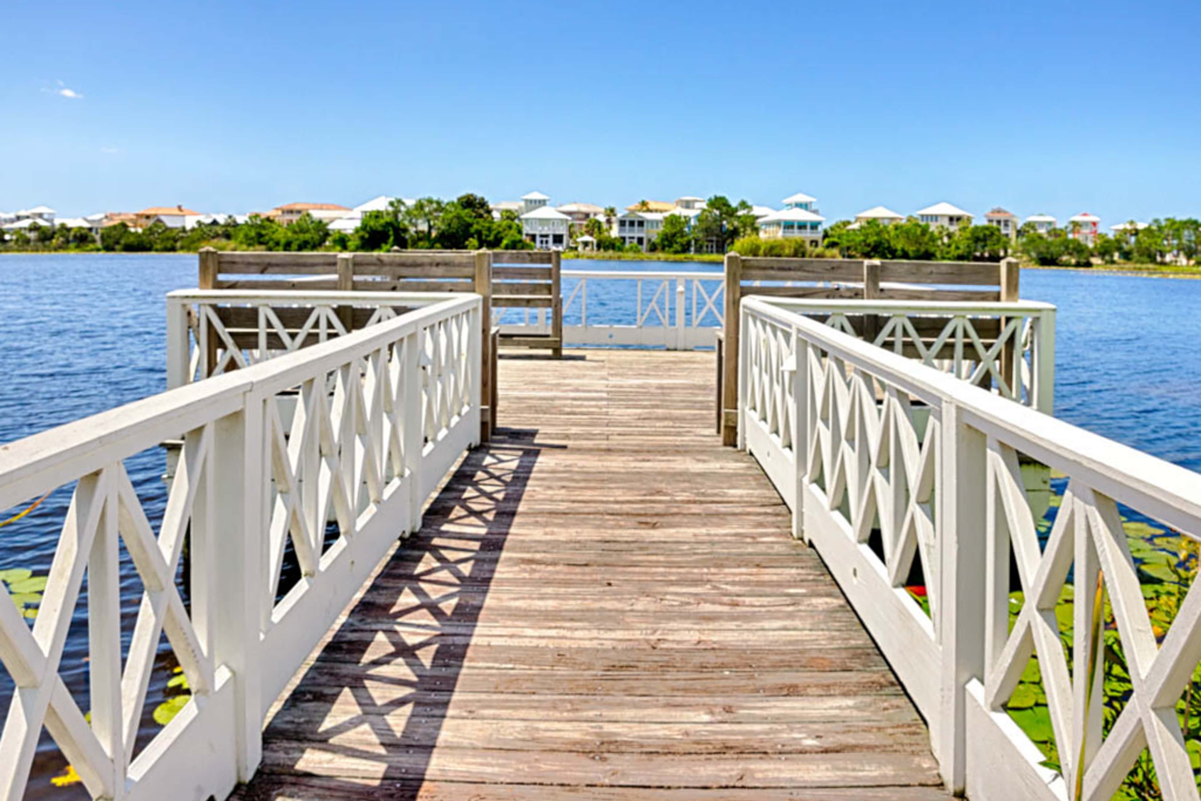 A Stone's Throw - Carillon Beach across from one of 3 pools, 3-min walk to beach