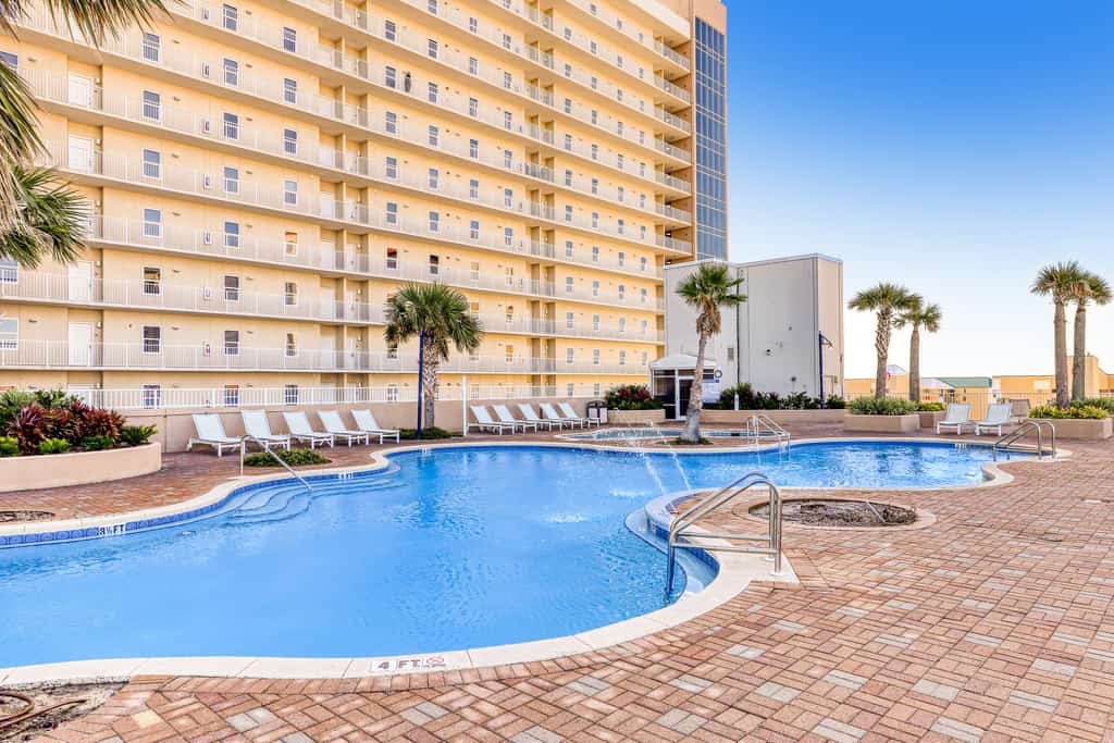 Laketown Wharf  936