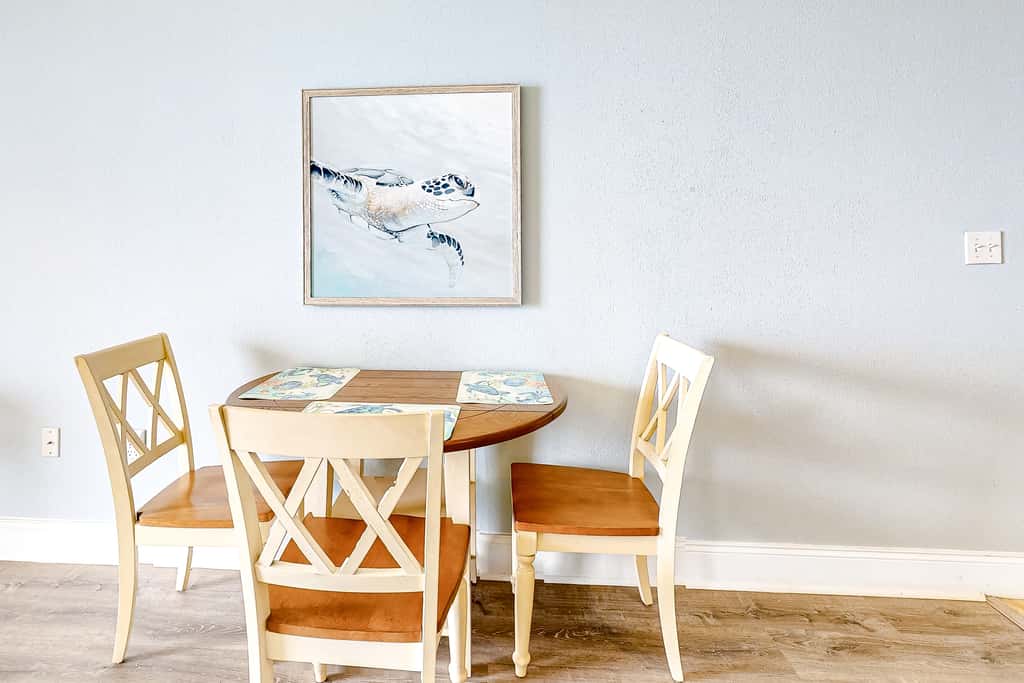 Wonderful Beach Escape with Shared Pools,Hot Tubs, Private Balcony, & Free WiFi