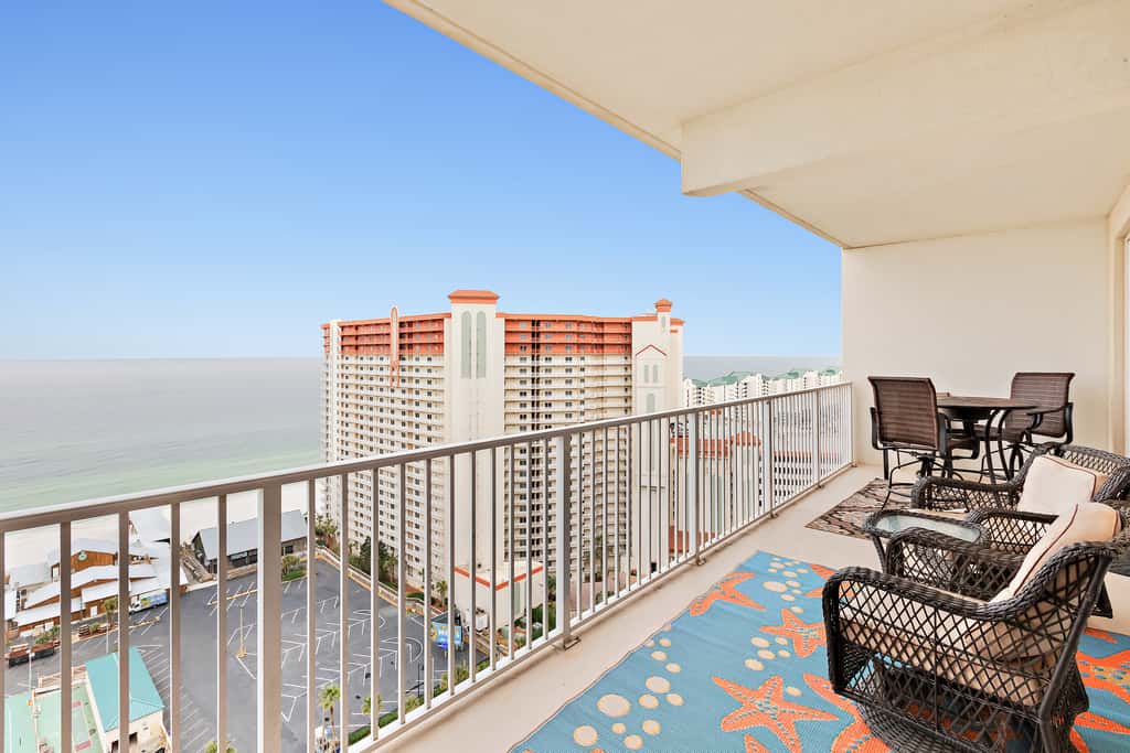 Fantastic beach and lake view condo with shared pools and hot tub