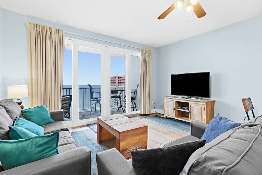 Fantastic beach and lake view condo with shared pools and hot tub