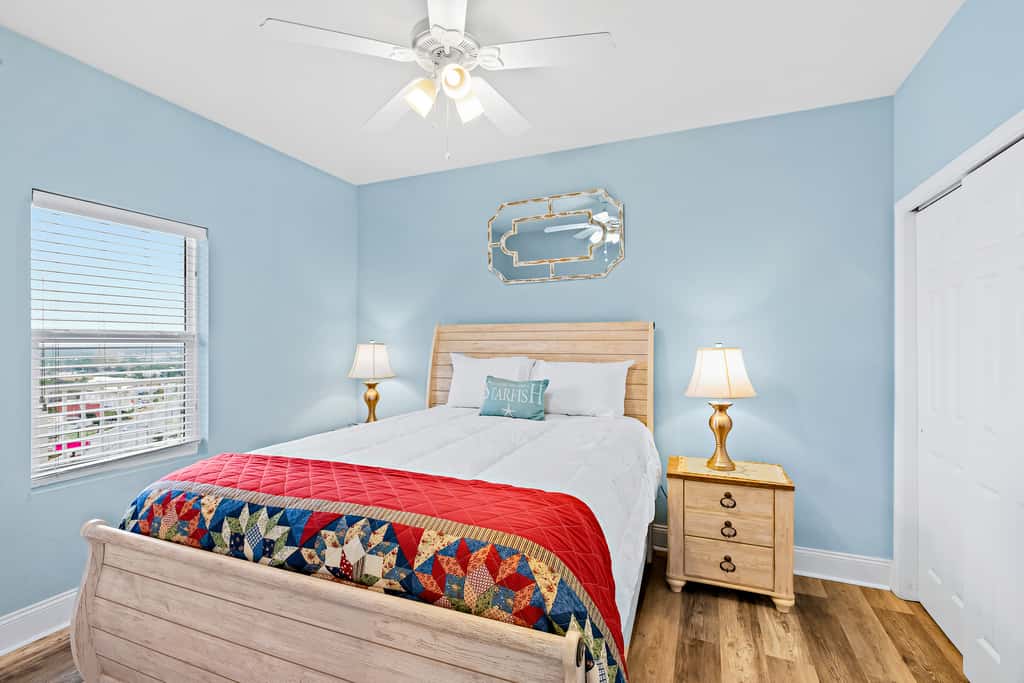 Fantastic beach and lake view condo with shared pools and hot tub