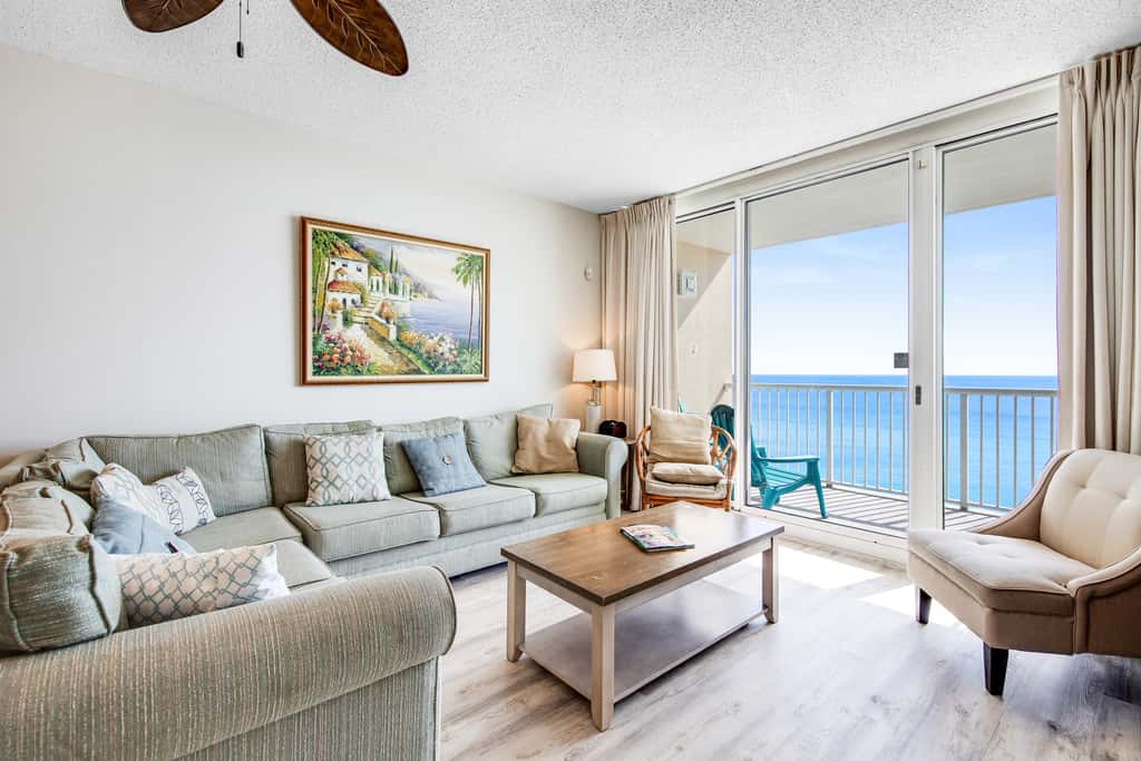 Beachfront condo on 10th floor with 4 shared pools, hot tub, tennis - great views