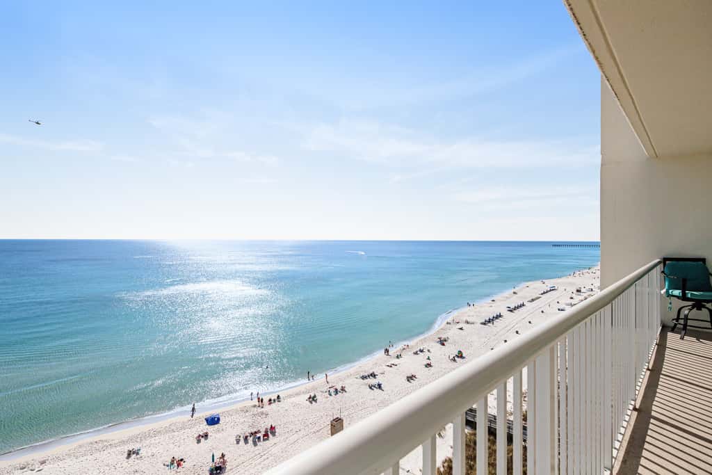 Beachfront condo on 10th floor with 4 shared pools, hot tub, tennis - great views