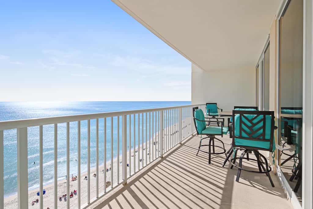 Beachfront condo on 10th floor with 4 shared pools, hot tub, tennis - great views