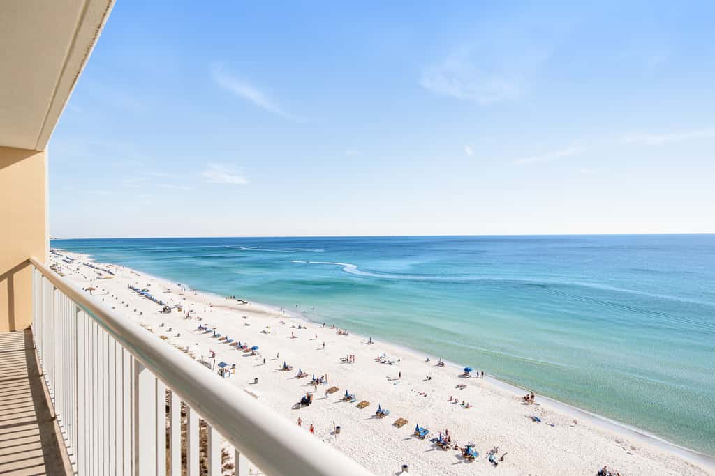 Beachfront condo on 10th floor with 4 shared pools, hot tub, tennis - great views