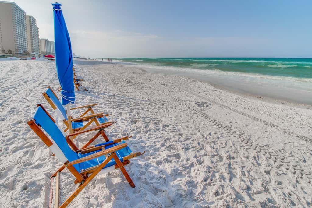 Gulf-front condo with 4 pools, movie theatre, game room, 3 hot tubs, tennis, W/D