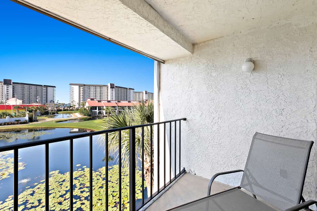Edgewater Golf Villa #115